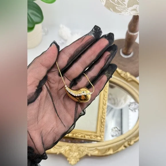 Gold Teardrop Pendant Necklace – PVD Real Gold Plated, Stainless Steel - Picture 11 of 14